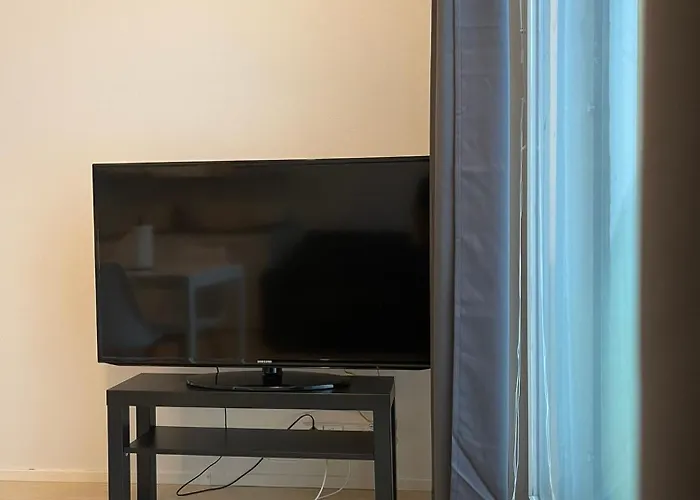 Lovely Next To The Train Station Вантаа