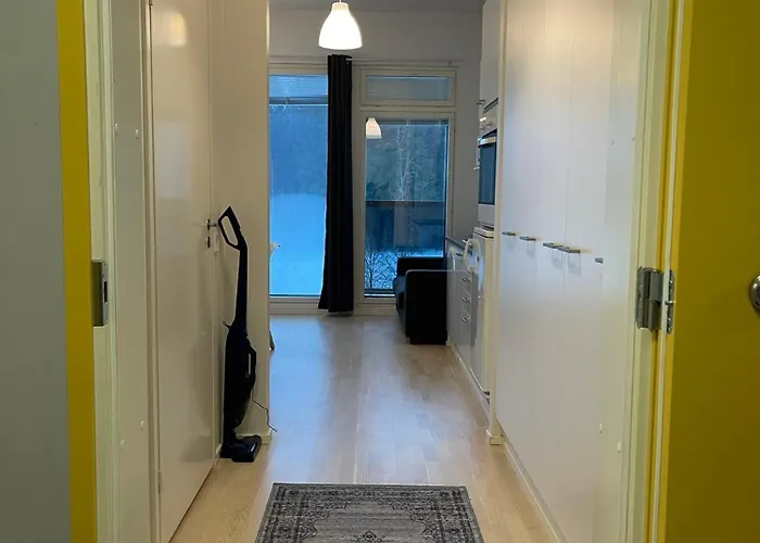 Lovely Next To The Train Station Апартаменты Вантаа